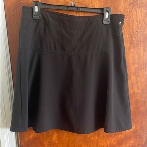 Izod black golf skort